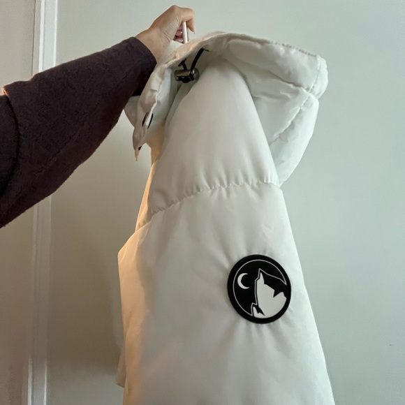 Zyia White Puffer Coat - Picture 2 of 3